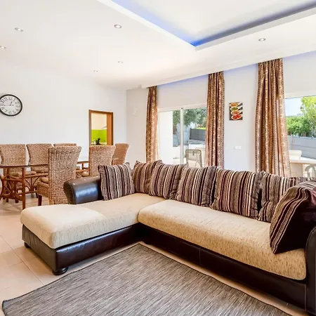 Bright 3bdr House With Pool By Lovelystay * Portimão