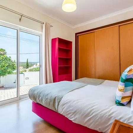 Bright 3bdr House With Pool By Lovelystay Nyaraló *