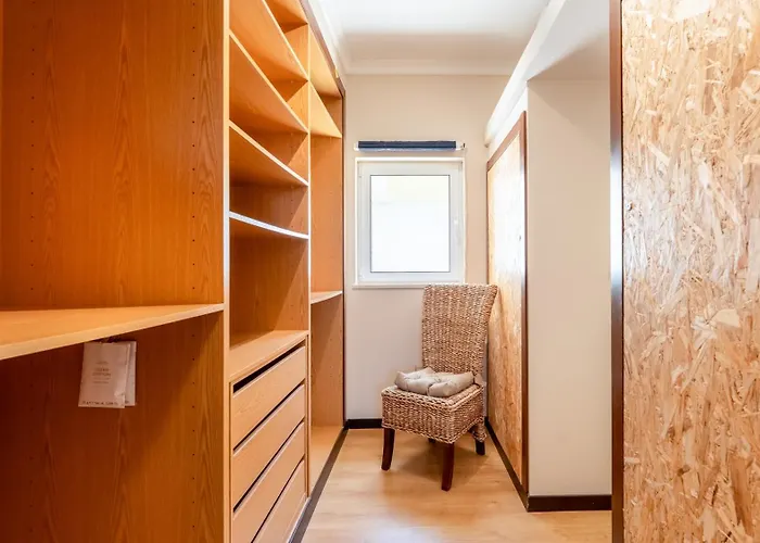 Dom wakacyjny Bright 3bdr House With Pool By Lovelystay *