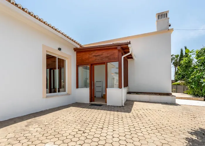 Bright 3bdr House With Pool By Lovelystay *